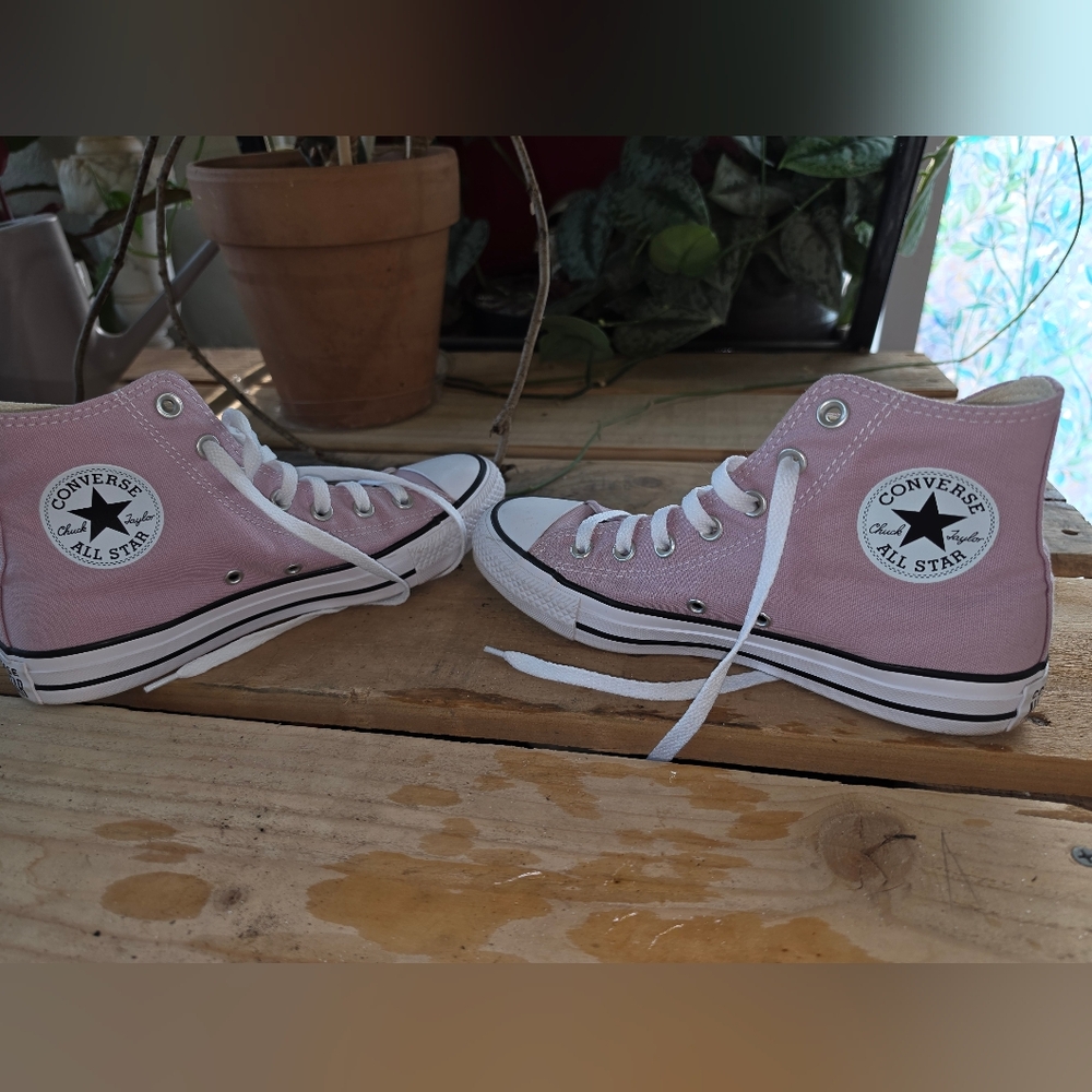 Converse High-Top Sneakers in Light Pink and White - Picture 3 of 6